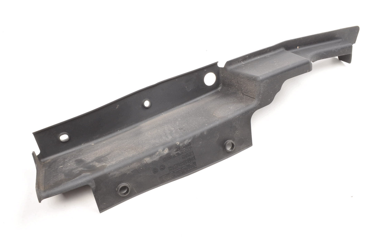 VOLVO XC40 FENDER GUARD LEFT 32131857