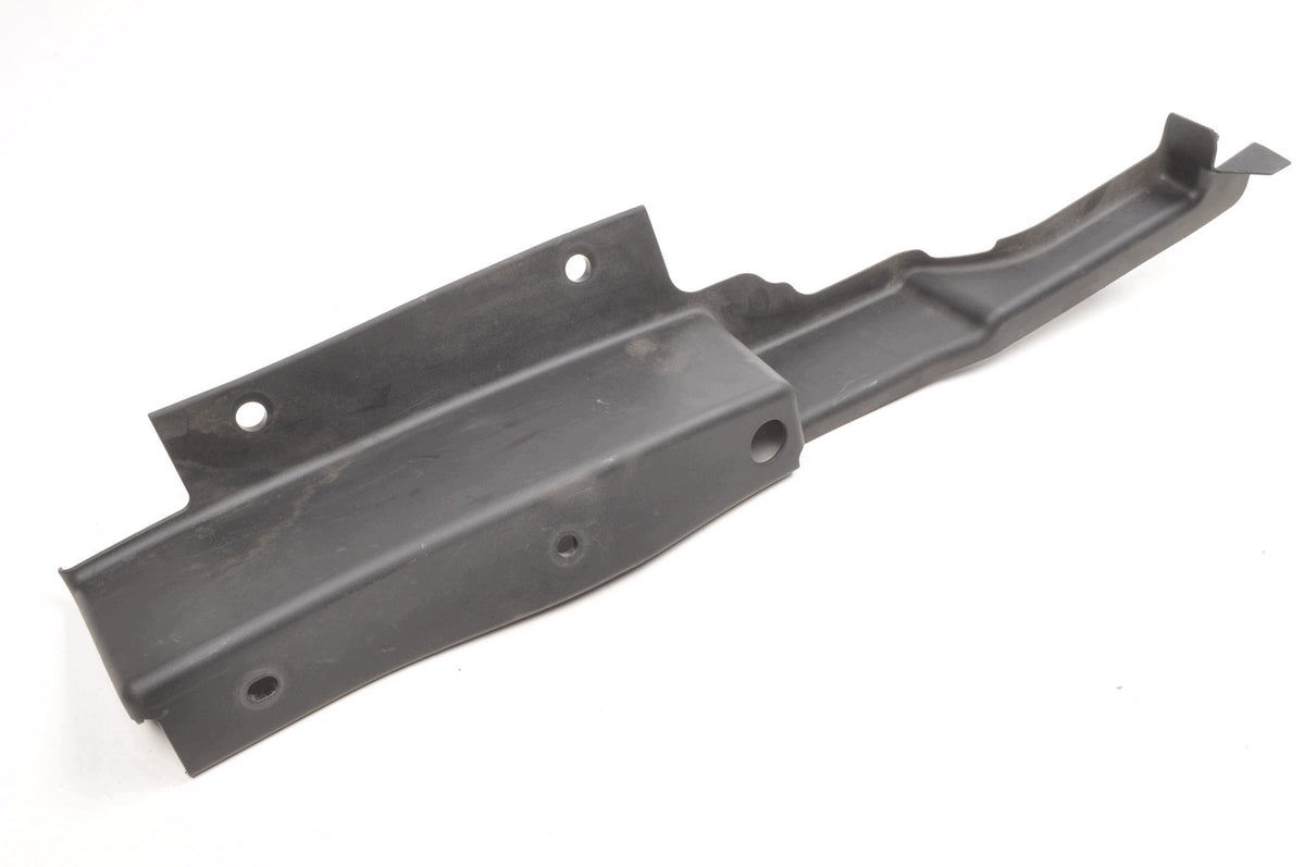 VOLVO XC40 FENDER GUARD LEFT 32131857