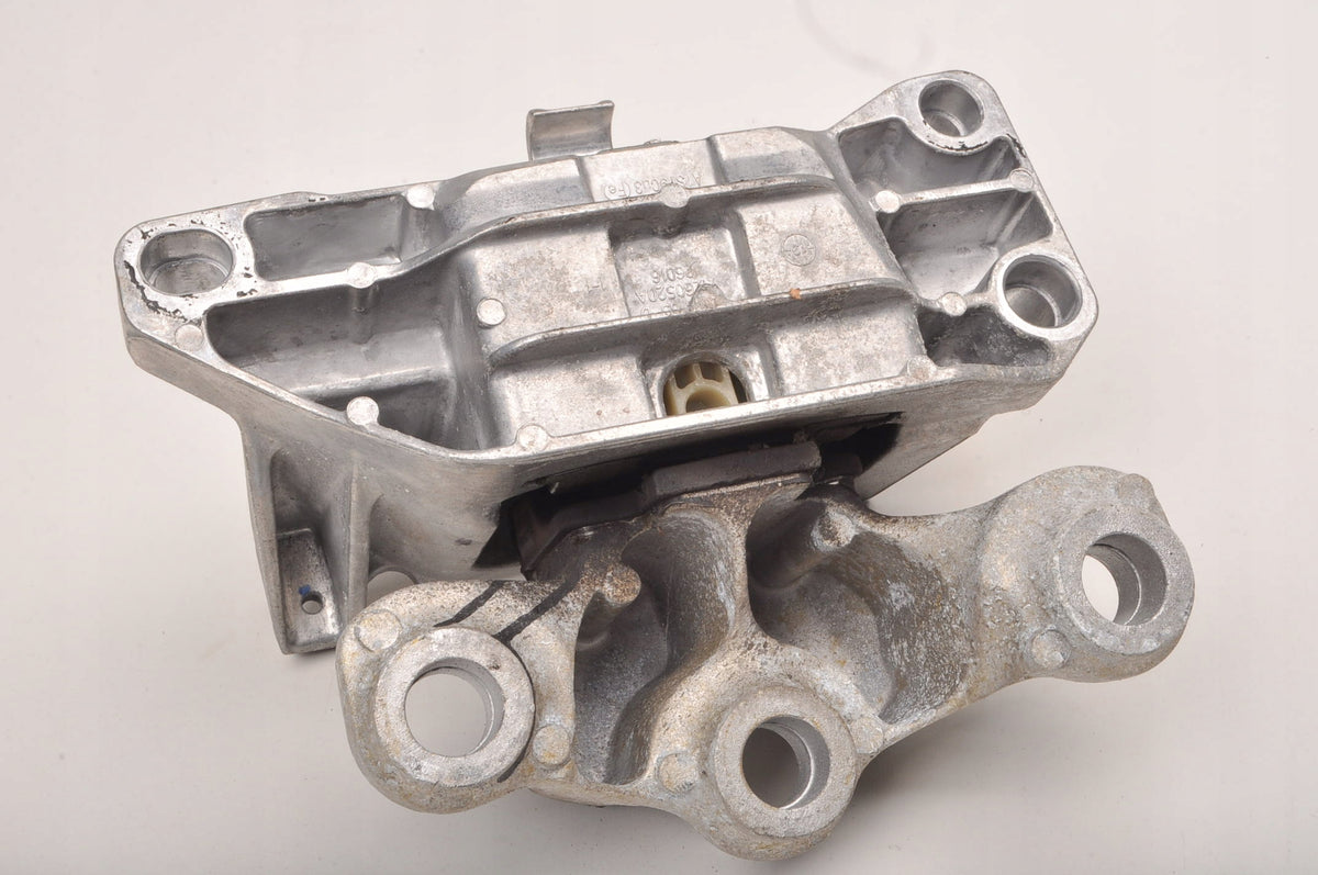 VOLVO XC40 II 1.5 T3 163KM PAW ENGINE CUSHION 31460512