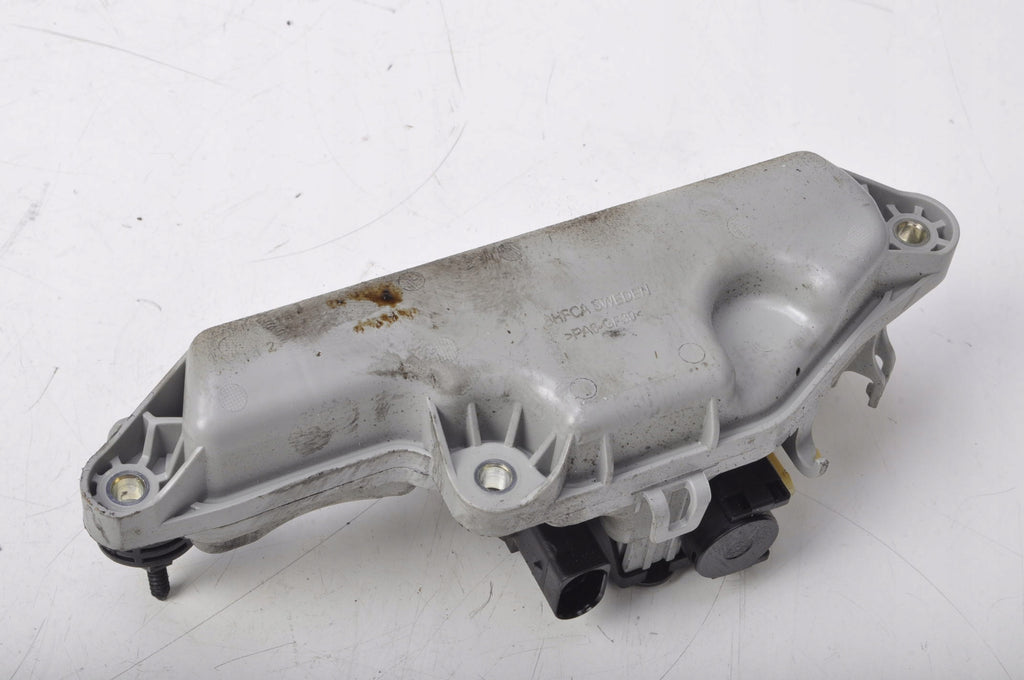 VOLVO XC40 II 2.0 T5 VACUUM RESERVOIR 31480478