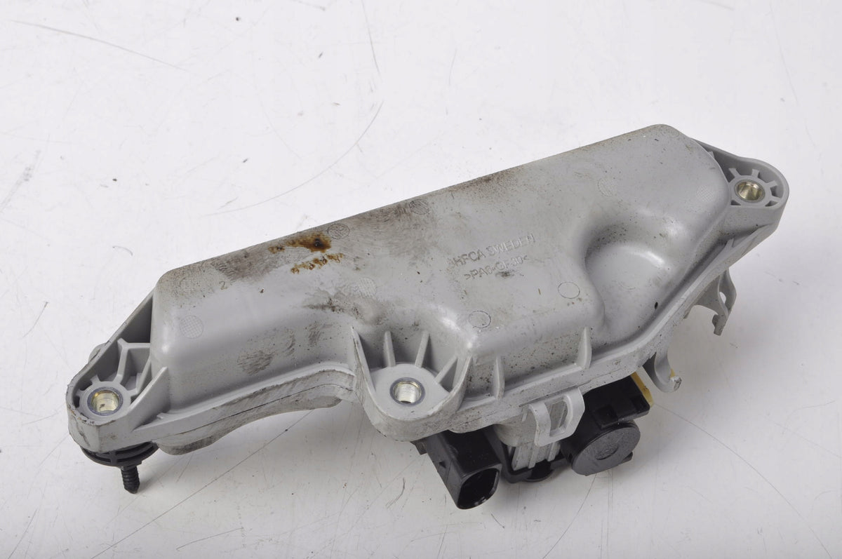 VOLVO XC40 II 2.0 T5 VACUUM RESERVOIR 31480478