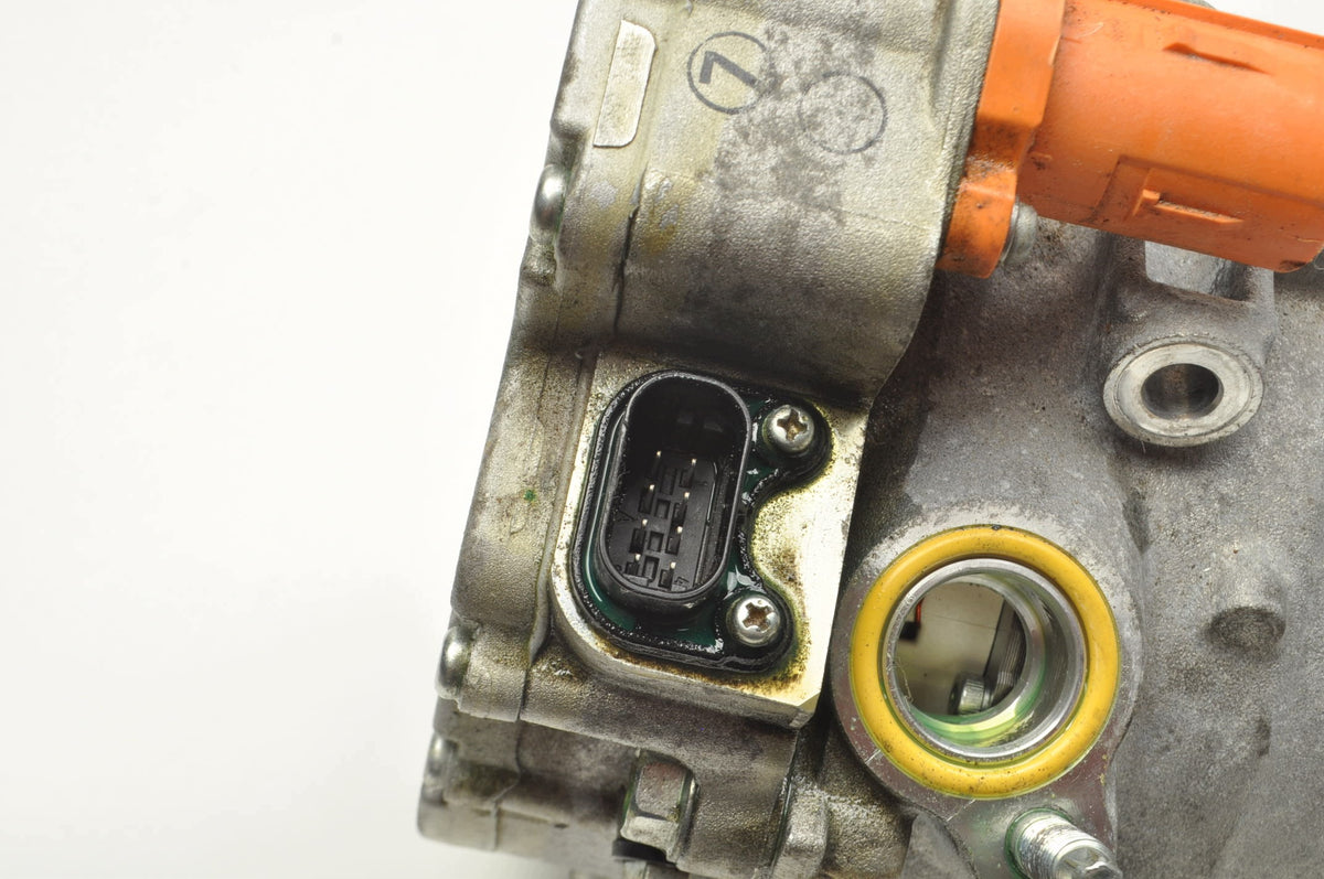 VOLVO XC40 II C40 EC40 Recharge AIR CONDITIONING COMPRESSOR 32369660