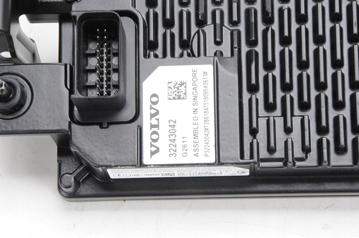 VOLVO XC40 II CAMERA RADAR SENSOR 32243042