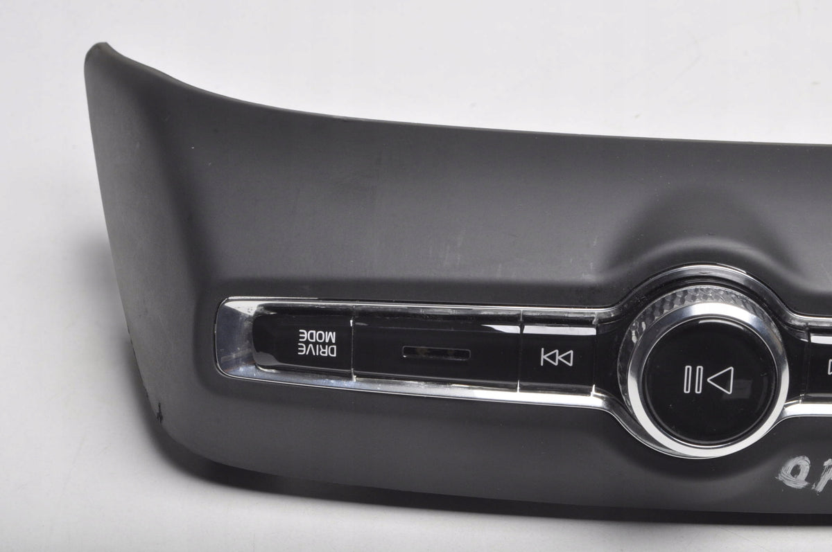 VOLVO XC40 II CENTER RADIO CONTROL PANEL 31456672