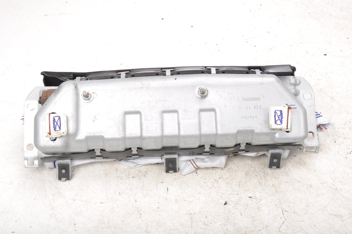 VOLVO XC40 II KNEE PAD 31455736