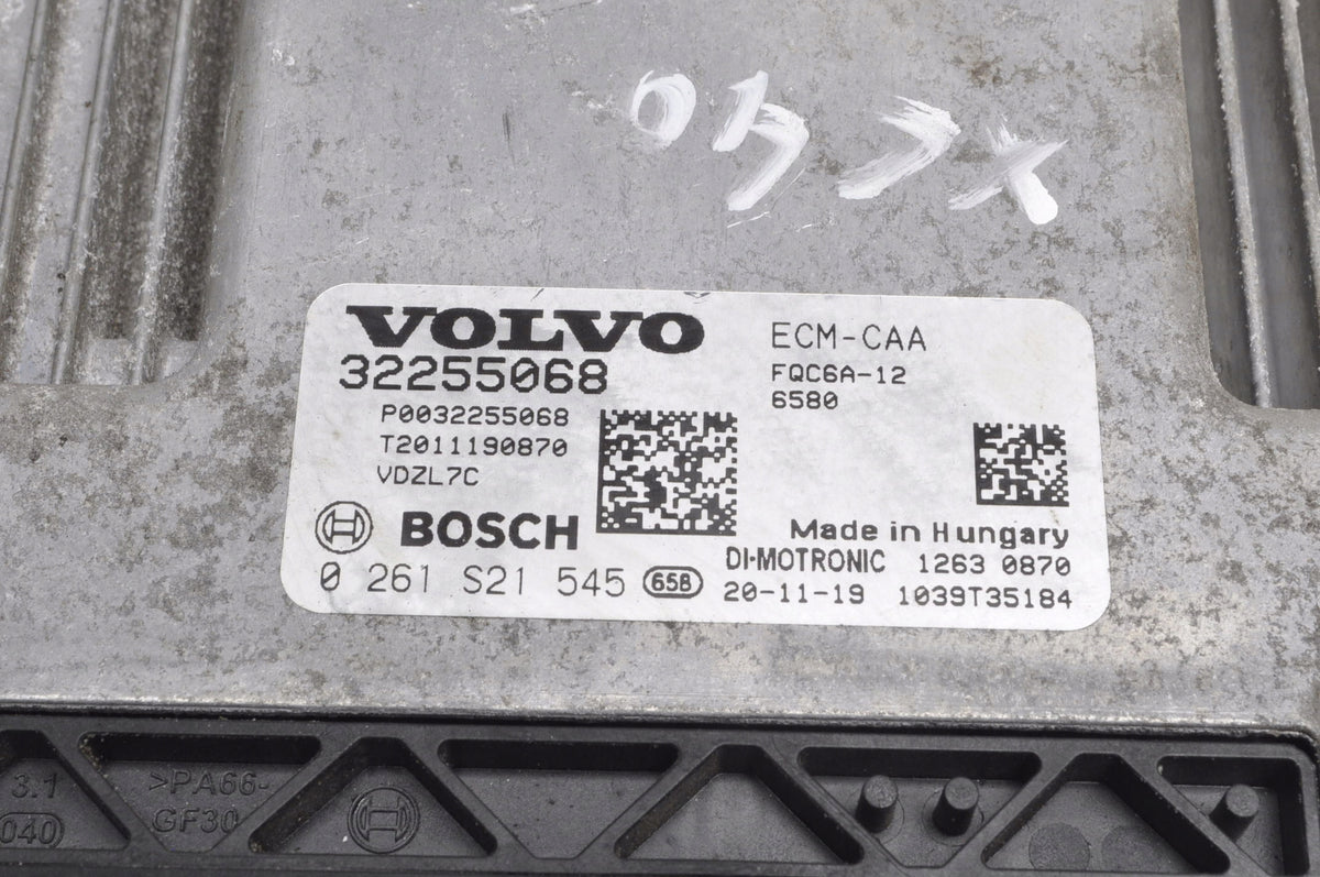 VOLVO XC40 II T5 Plug-in Hybrid 1.5 COMPUTER ENGINE CONTROLLER 32255068 21R