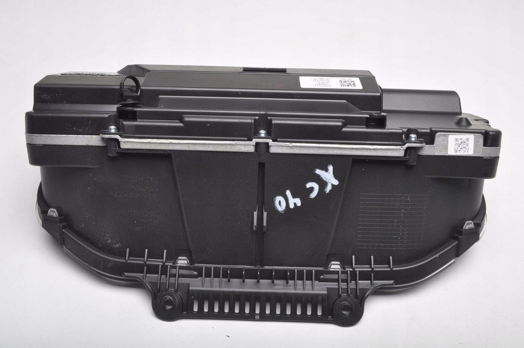 VOLVO XC40 II T5 Plug-in Hybrid 1.5 COUNTER CLOCKS 32320737