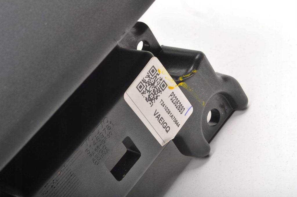 VOLVO XC40 LIFT ARMREST 25R 32352693