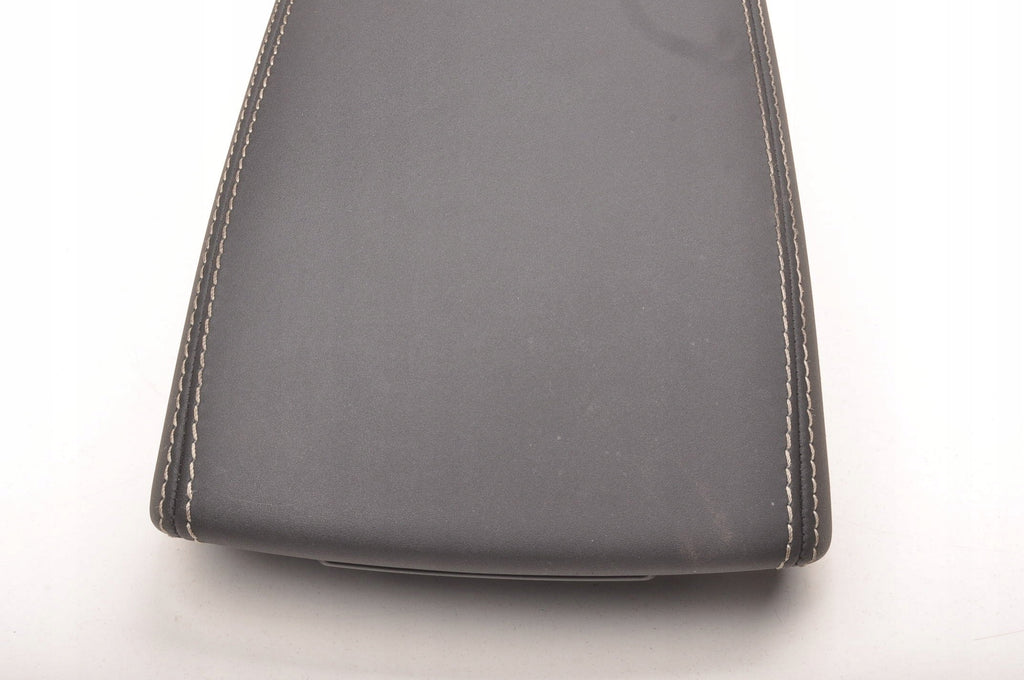 VOLVO XC40 LIFT ARMREST 25R 32352693