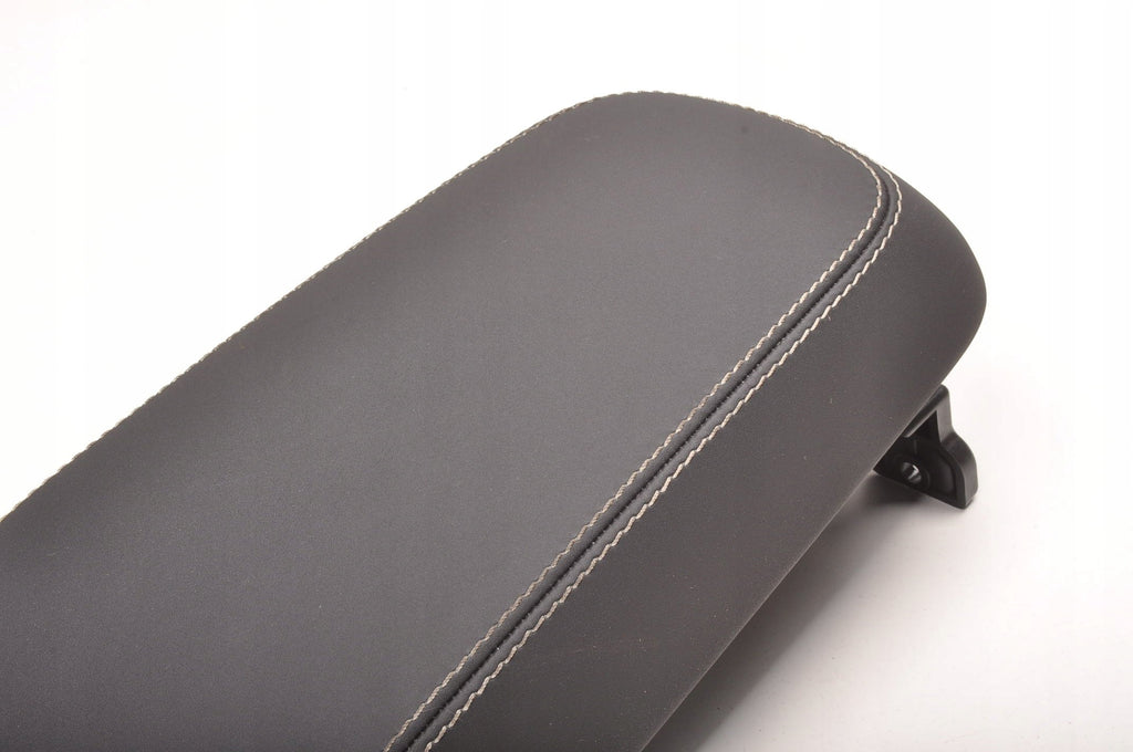 VOLVO XC40 LIFT ARMREST 25R 32352693