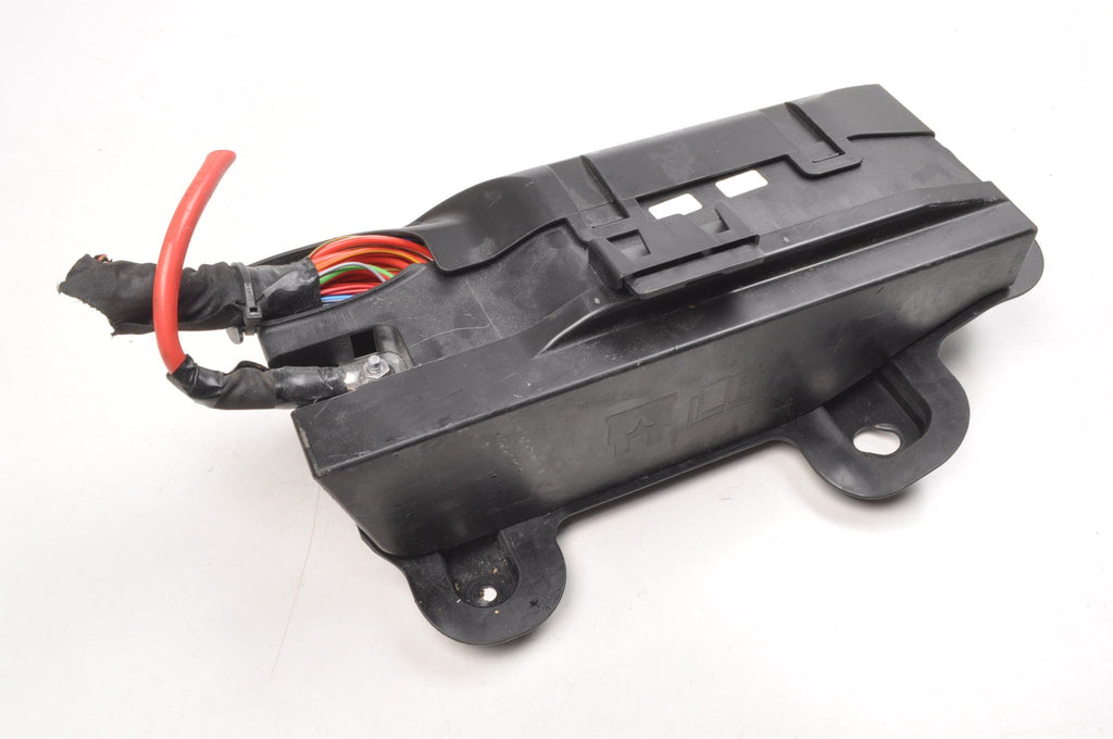 VOLVO XC40 MODULE RELAY FUSE BOX 31473884