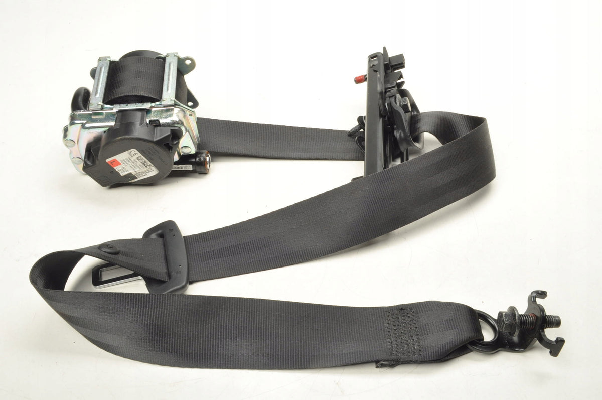 VOLVO XC40 SEAT BELT LEFT FRONT 32149121