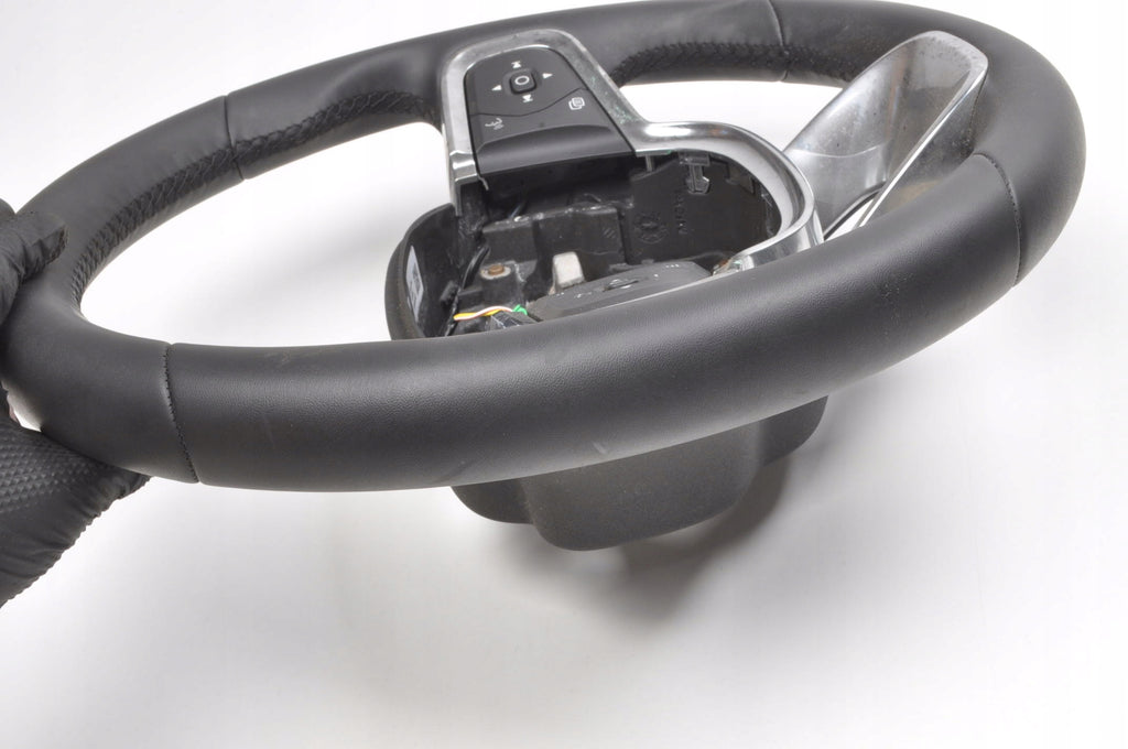 VOLVO XC40 STEERING WHEEL LEATHER MULTIFUNCTION 32366938