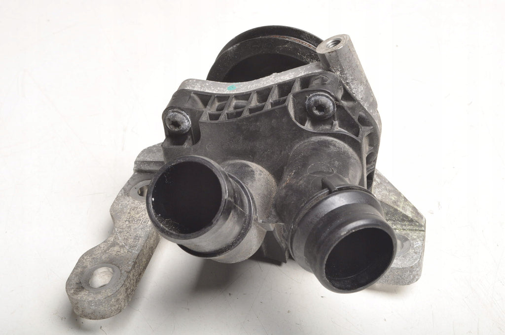 VOLVO XC40 T5 Plug-in Hybrid 1.5 2018- WATER PUMP 32257932 2021R