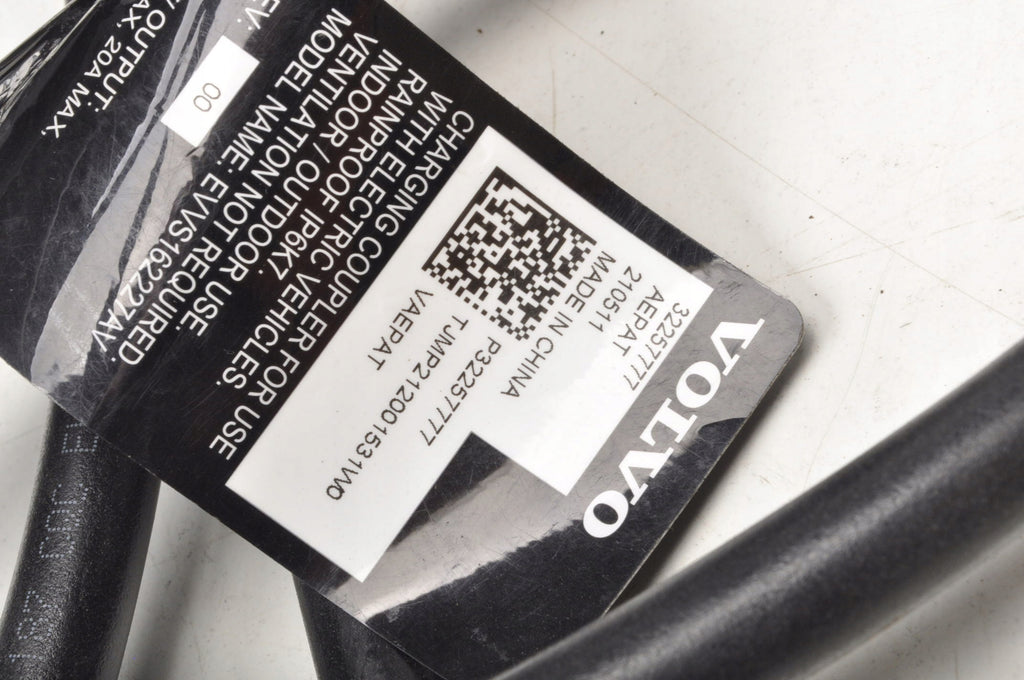 VOLVO XC40 V60 S60 XC60 II charging cable 32257777
