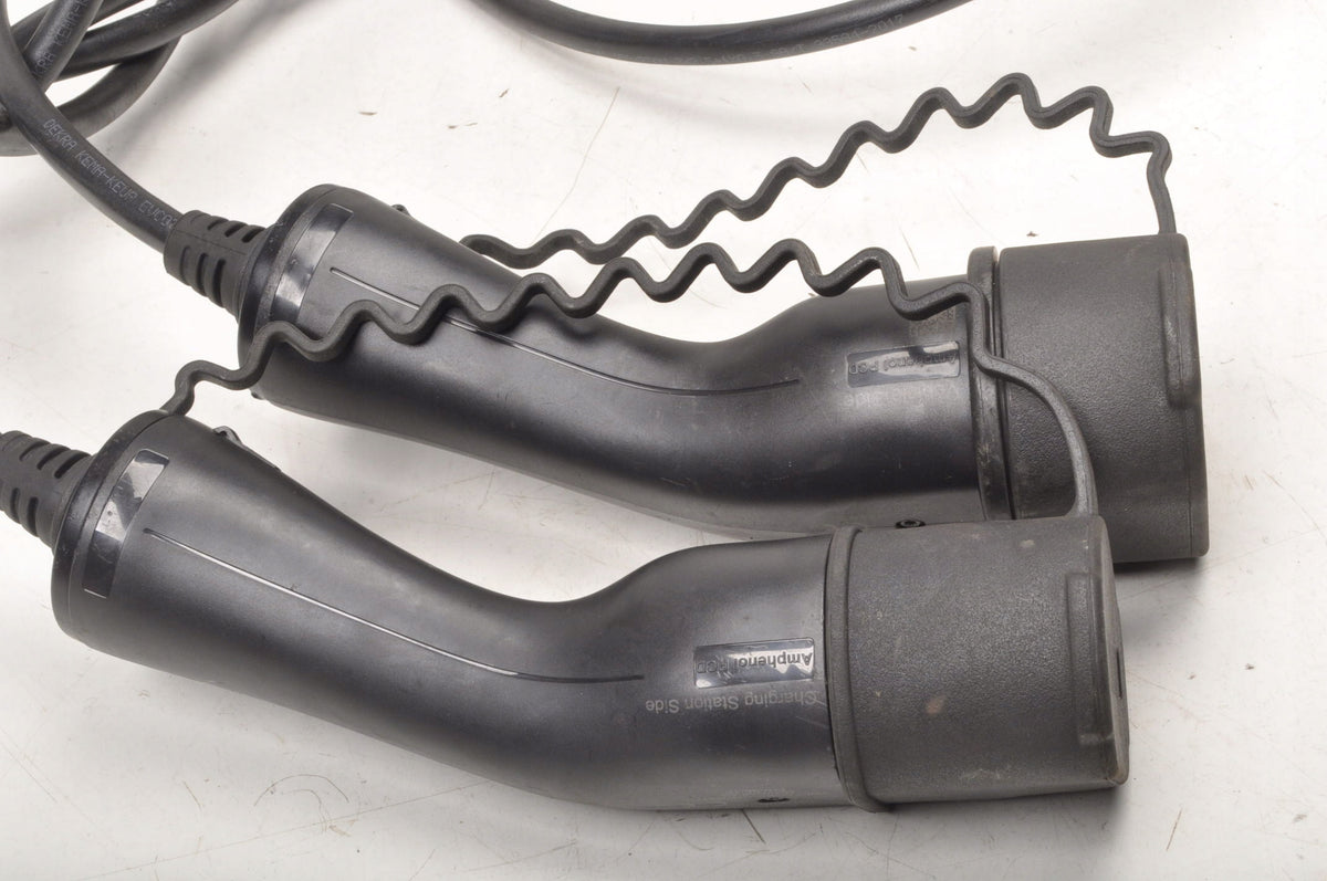 VOLVO XC40 V60 S60 XC60 II charging cable 32257777