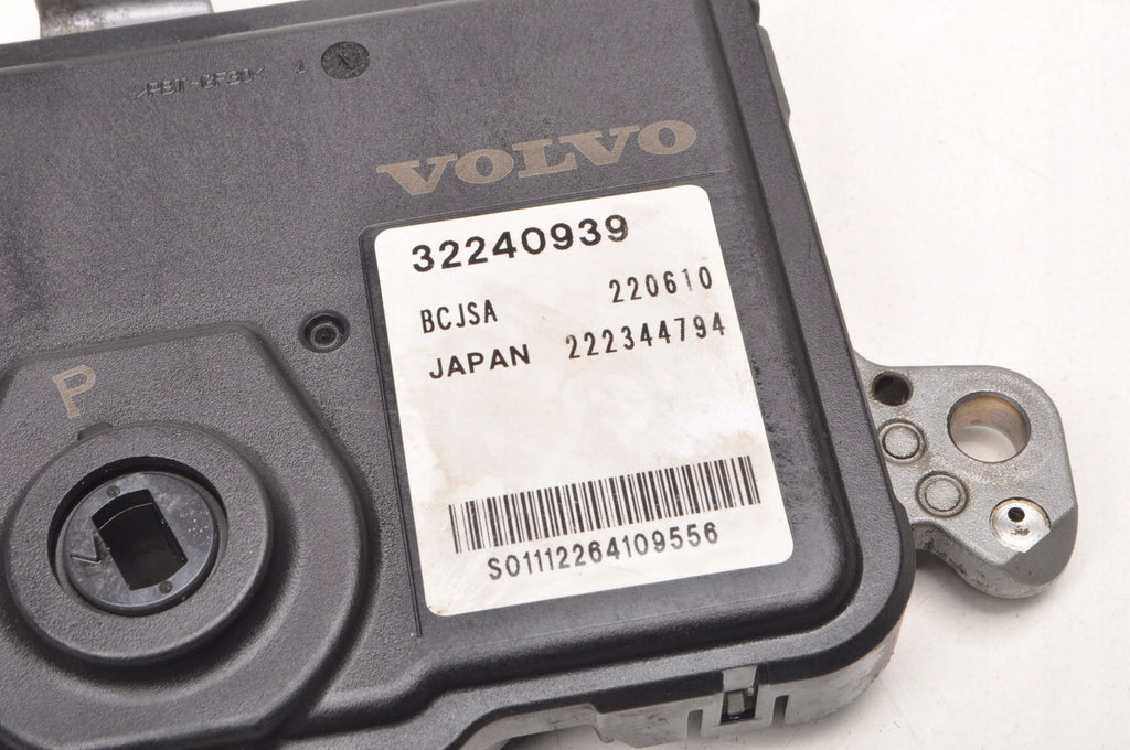 VOLVO XC40 XC60 II XC90 AUTOMATIC TRANSMISSION CONTROLLER 32240939