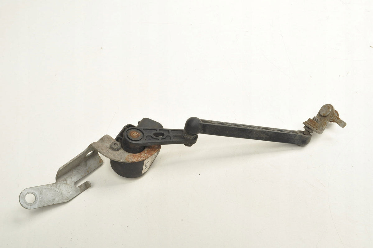 VOLVO XC40 XENON LEVELING SENSOR 32221957