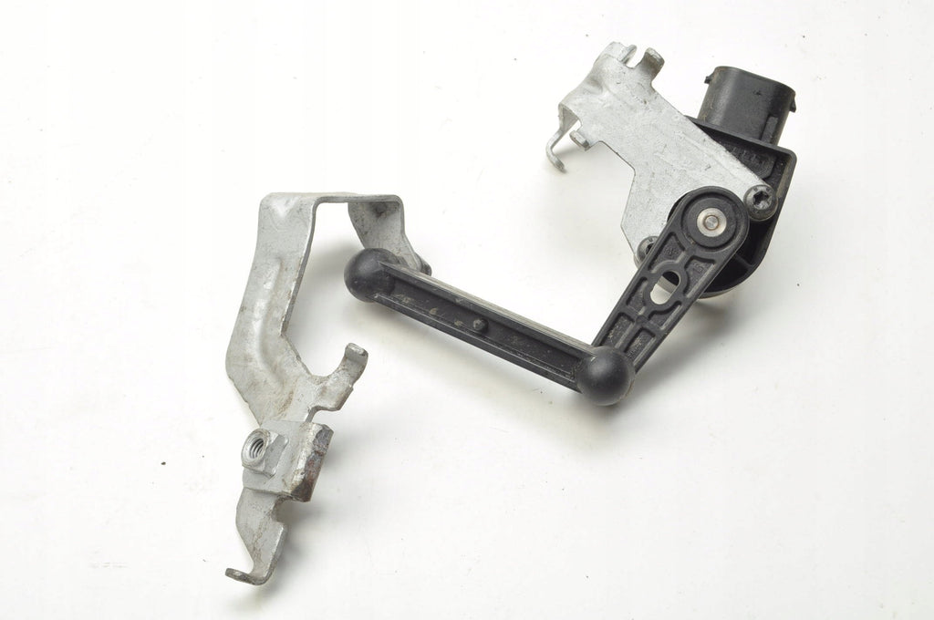 VOLVO XC40 XENON LEVELING SENSOR 32221958 32221477