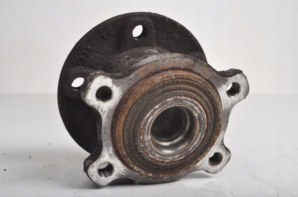 VOLVO XC60 AND 2.4 D5 REAR LEFT HUB