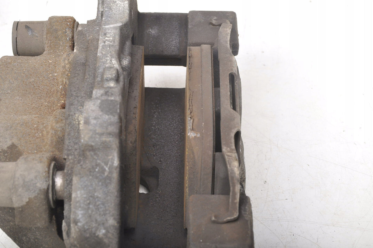 VOLVO XC60 AND BRAKE CALIPER RIGHT FRONT GJS002