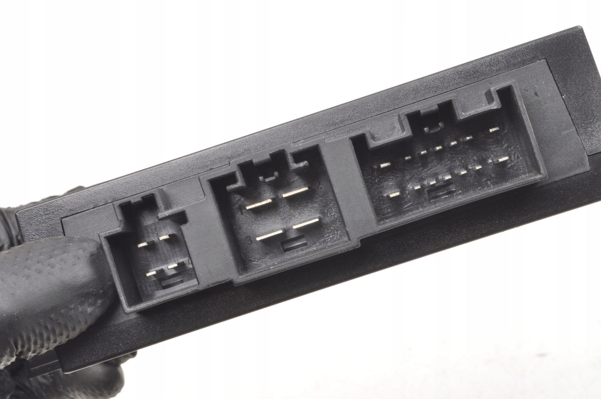 VOLVO XC60 AND FLAP CONTROLLER MODULE 31299156