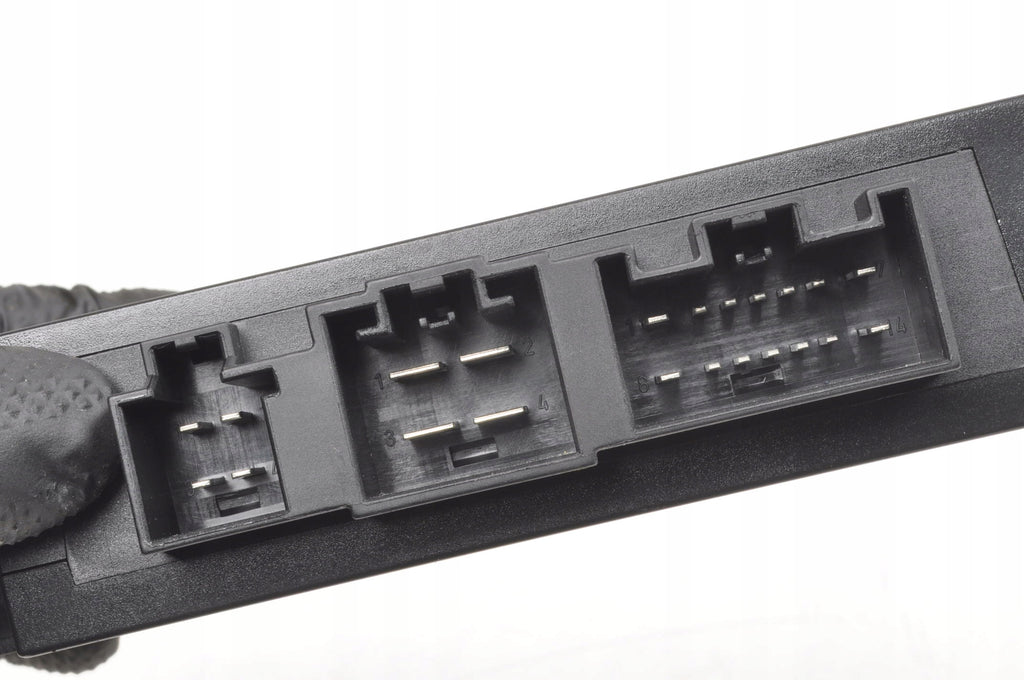 VOLVO XC60 AND FLAP CONTROLLER MODULE 31299156