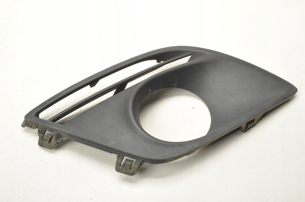 VOLVO XC60 AND FRAME HALOGEN GRILLE BUMPER RIGHT 30763418