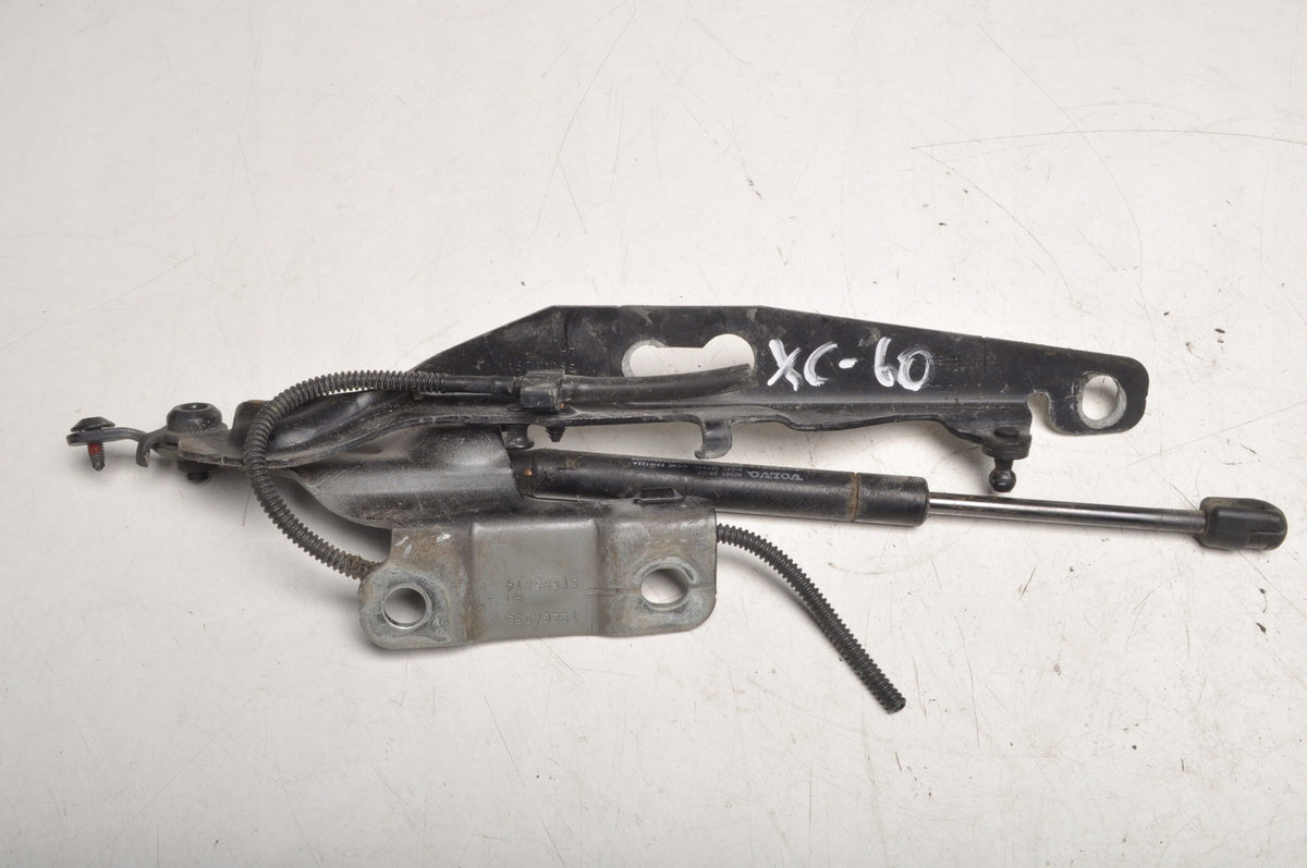 VOLVO XC60 AND MASK HINGE 31385814 31385815 SET