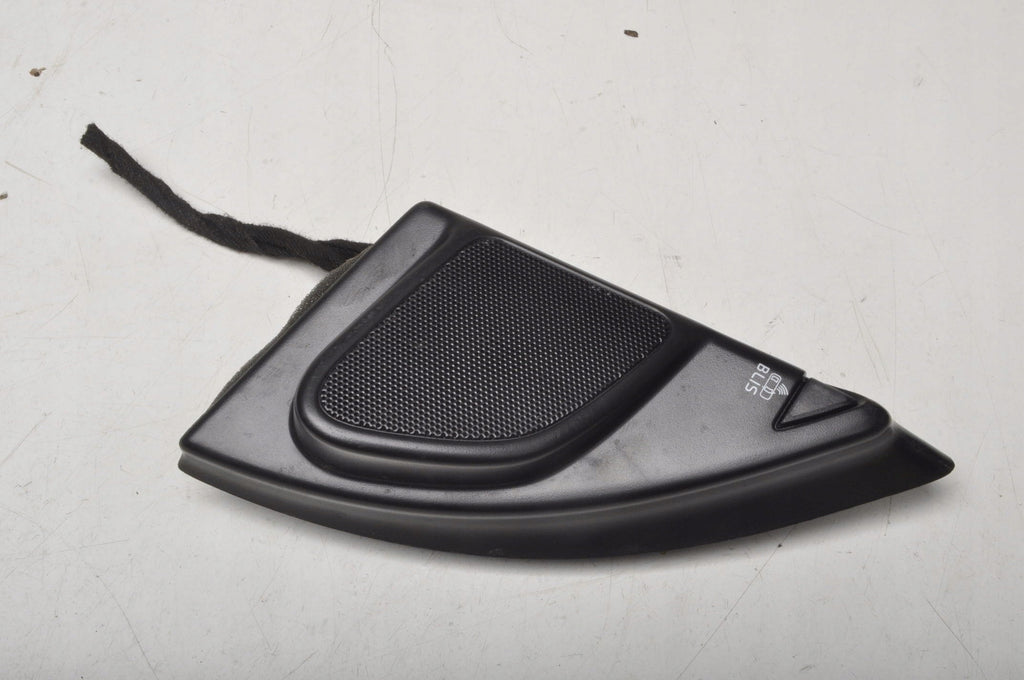 VOLVO XC60 AND PREMIUM SOUND SPEAKER BLIS 31409289