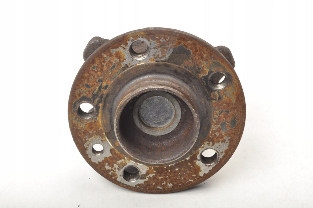 VOLVO XC60 AND REAR LEFT HUB