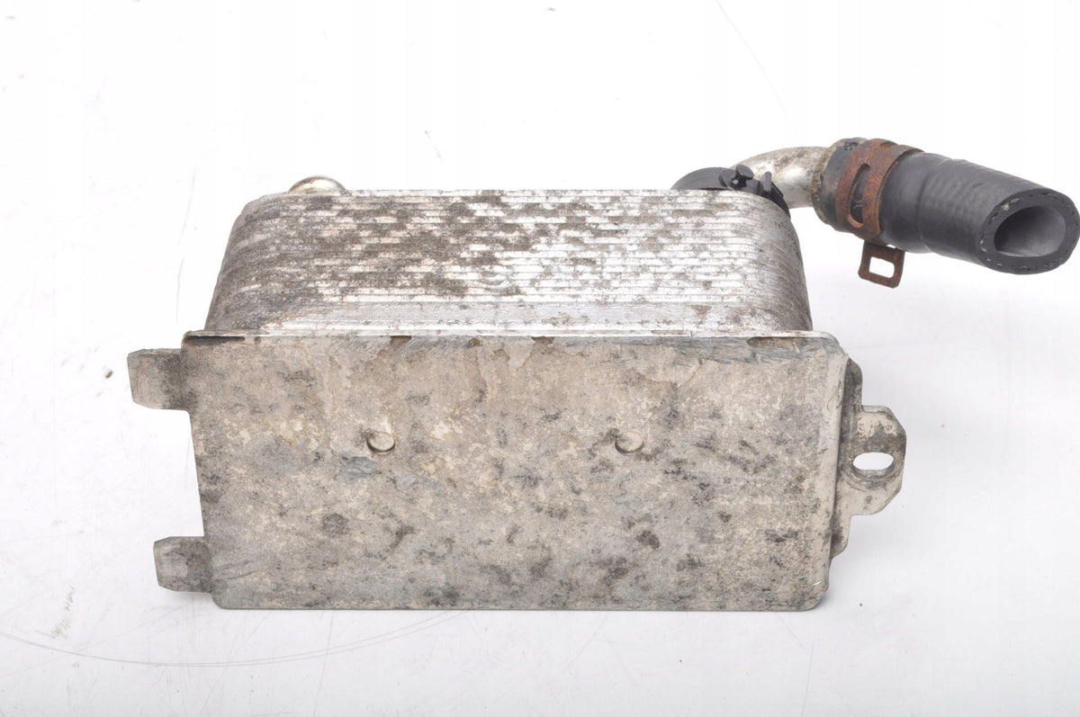 VOLVO XC60 AND S60 V60 2.4 D5 215KM OIL COOLER 30792231