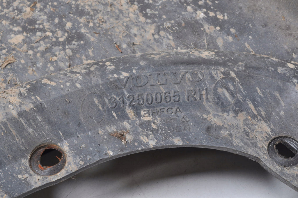 VOLVO XC60 AND SPLASHER RIGHT REAR 31250065