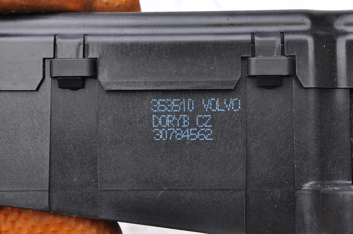 VOLVO XC60 AND TAILGATE PULL 30784562