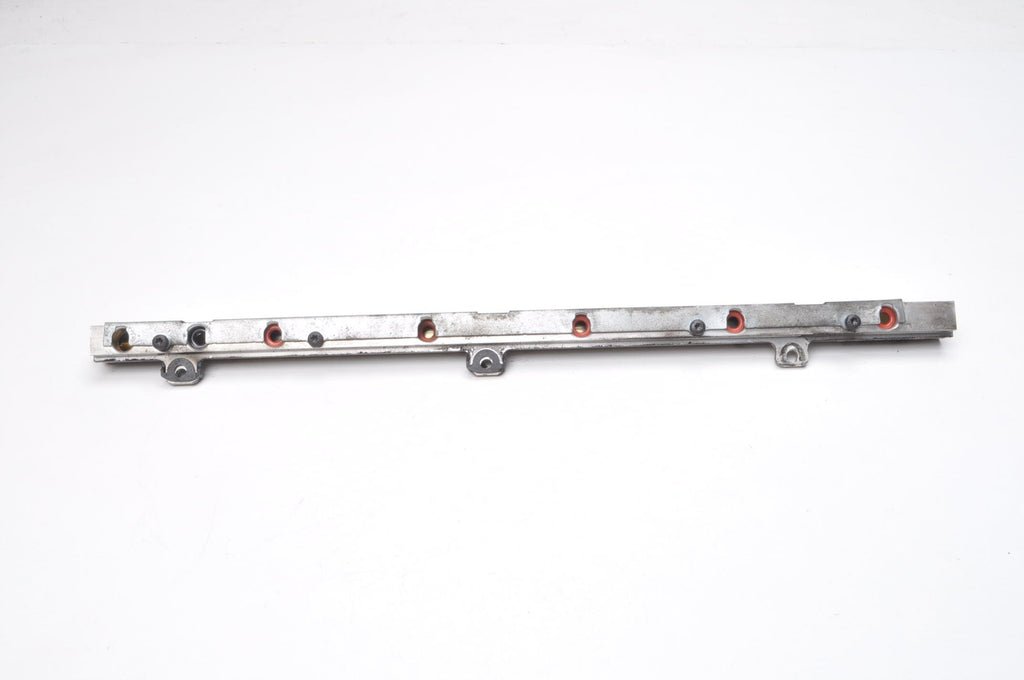 VOLVO XC60 AND V70 III S80 II 3.0 T6 INJECTION RAIL INJECTION MOLDING 7G9N-9H487-AC