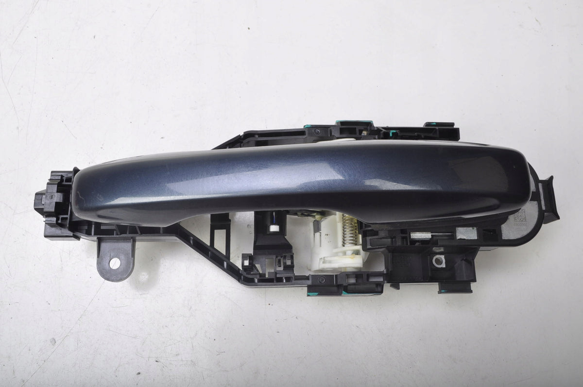 VOLVO XC60 DOOR HANDLE LEFT FRONT 31378250