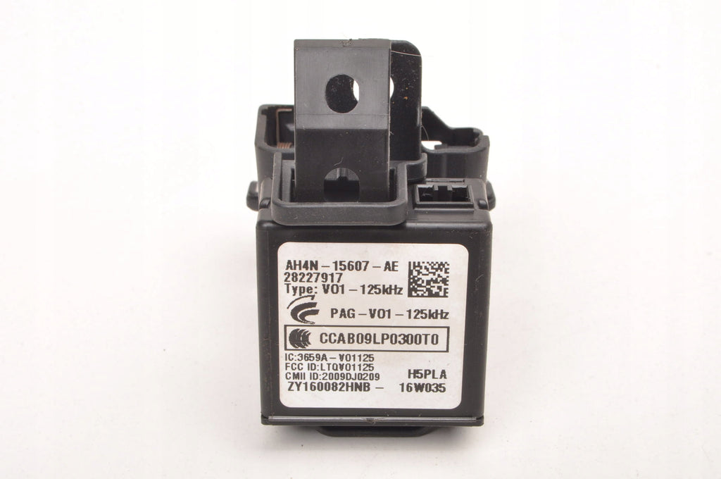 VOLVO XC60 I S60 V60 V70 III S80 II V40 II IGNITION KEY 30659639