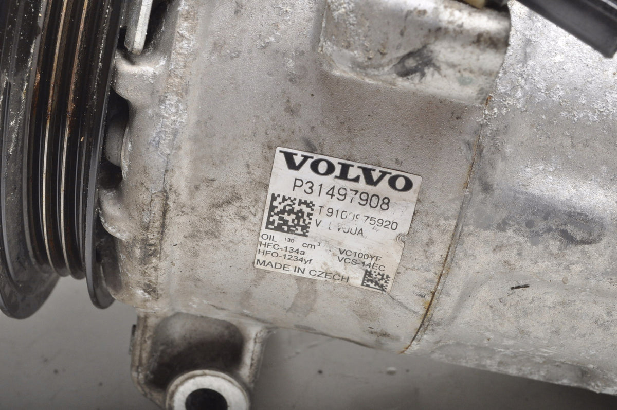 VOLVO XC60 II 2.0 16V B5 Mild-Hybrid AIR CONDITIONING COMPRESSOR 31497908