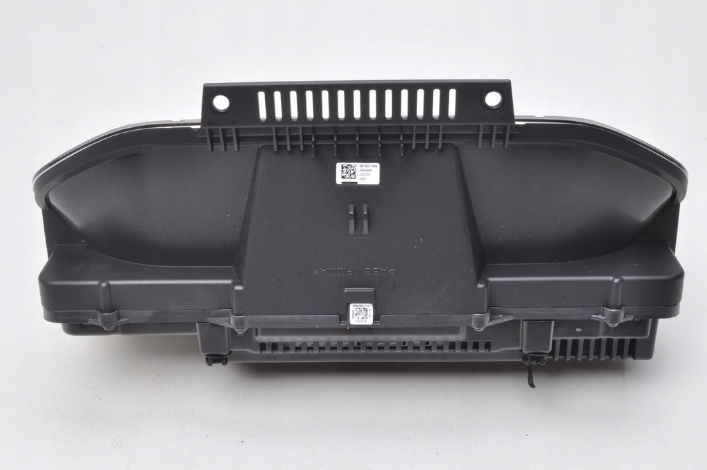 VOLVO XC60 II 2.0 16V B5 Mild-Hybrid COUNTER CLOCKS 2023 R 32374994AA