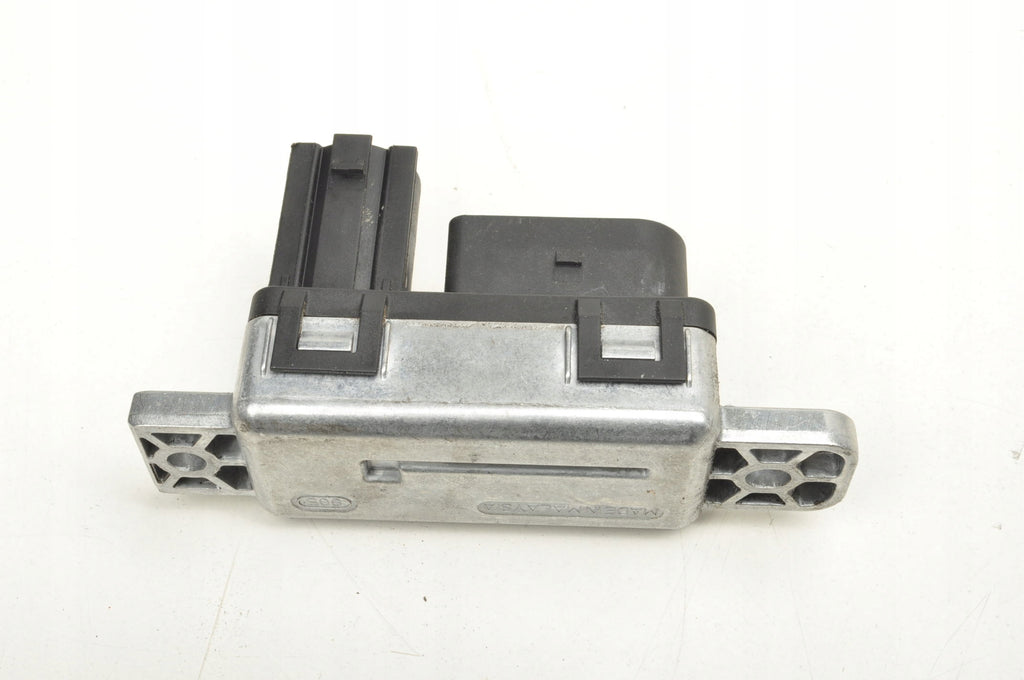 VOLVO XC60 II 2.0 16V B5 Mild-Hybrid GLOW PLUG RELAY 32202461