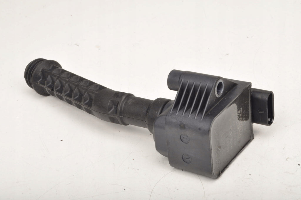 VOLVO XC60 II 2.0 16V B5 Mild-Hybrid IGNITION COIL 32140176 2022