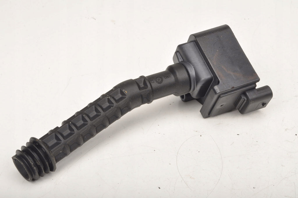 VOLVO XC60 II 2.0 16V B5 Mild-Hybrid IGNITION COIL 32140176 2022