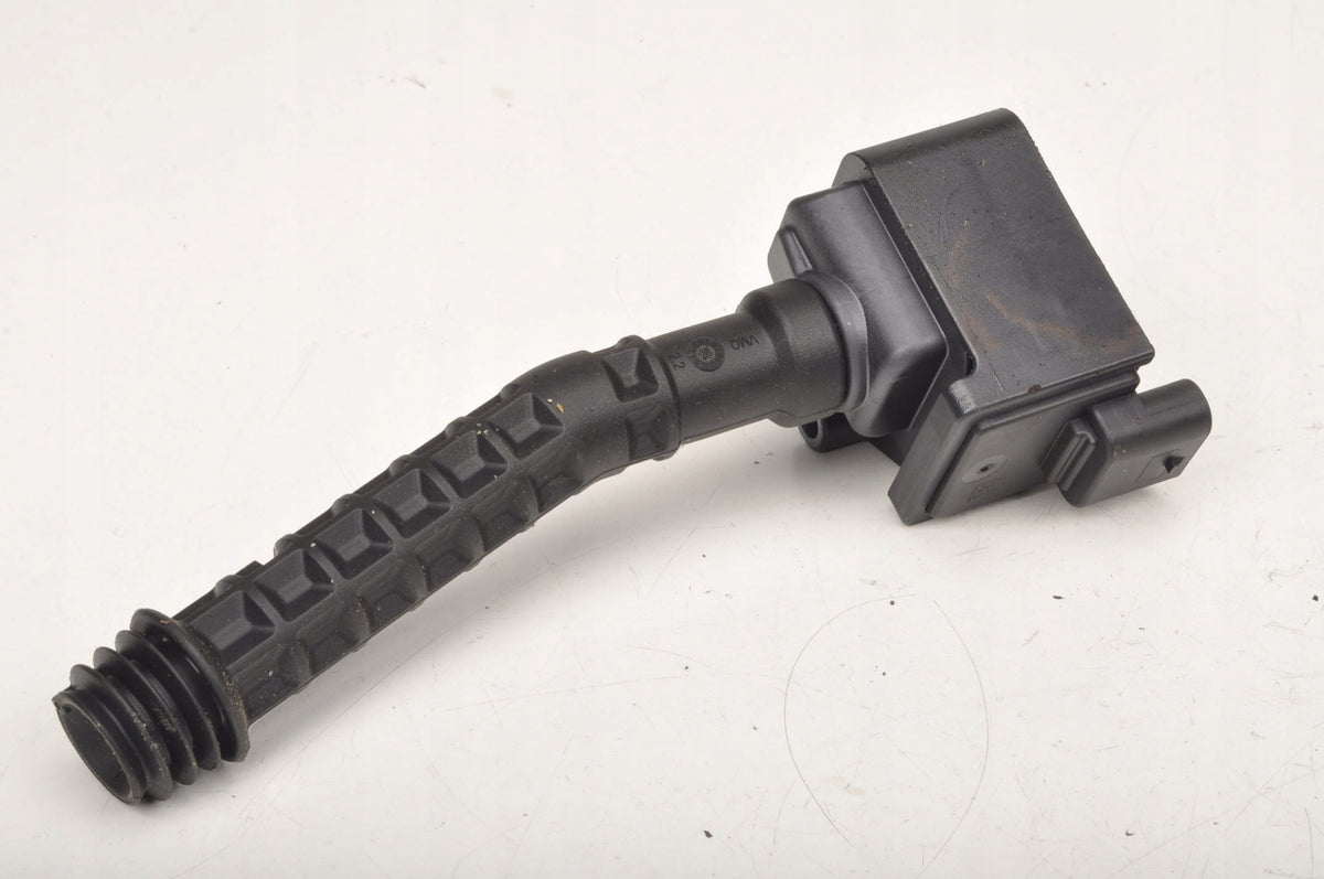 VOLVO XC60 II 2.0 16V B5 Mild-Hybrid IGNITION COIL 32140176 2022