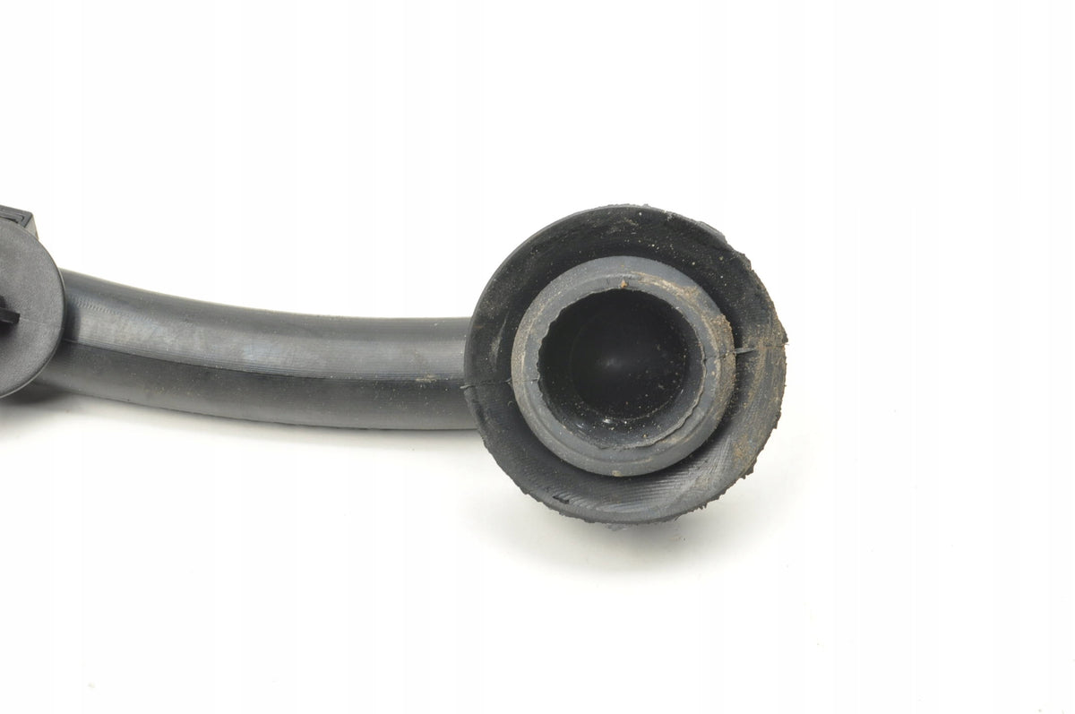 VOLVO XC60 II 2.0 16V B5 PIPE WATER LINE 31652258