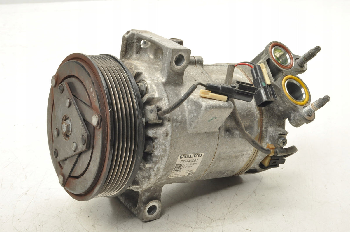 VOLVO XC60 II 2.0 D4 COMPRESSOR AIR CONDITIONING COMPRESSOR 31449067
