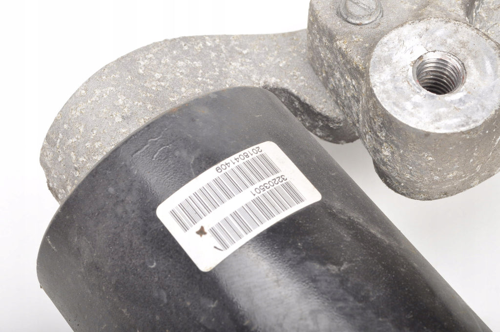 VOLVO XC60 II 2.0 D4 PAW BRACKET 31492866 32203501