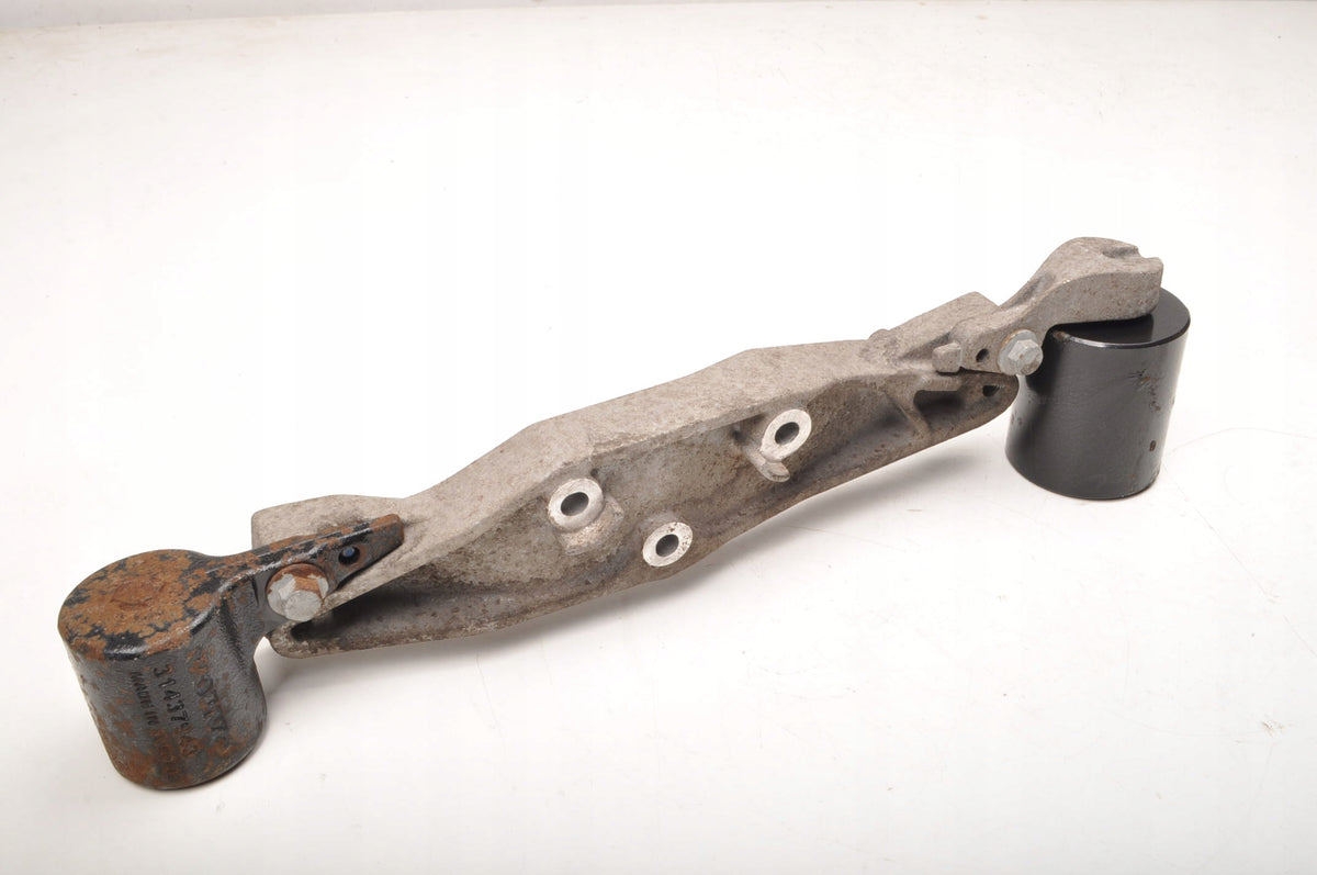 VOLVO XC60 II 2.0 D4 PAW REAR BRIDGE BRACKET 31492866 32203501