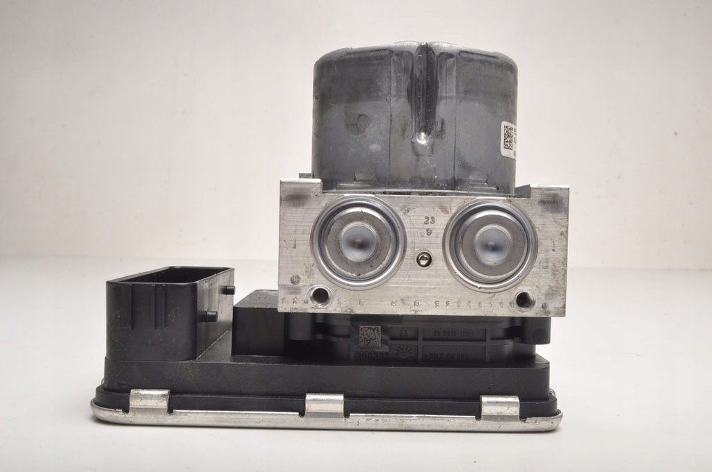 VOLVO XC60 II 2.0 D5 235 KM ABS PUMP P32214774 32214804