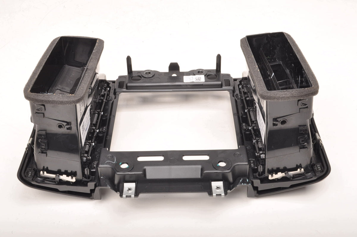VOLVO XC60 II 31417742 31477274 31477275 CENTRE RADIO CONSOLE FRAME