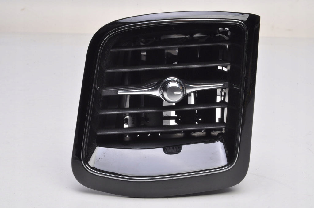 VOLVO XC60 II AIR SUPPLY GRILLE UK 31477272 31442338
